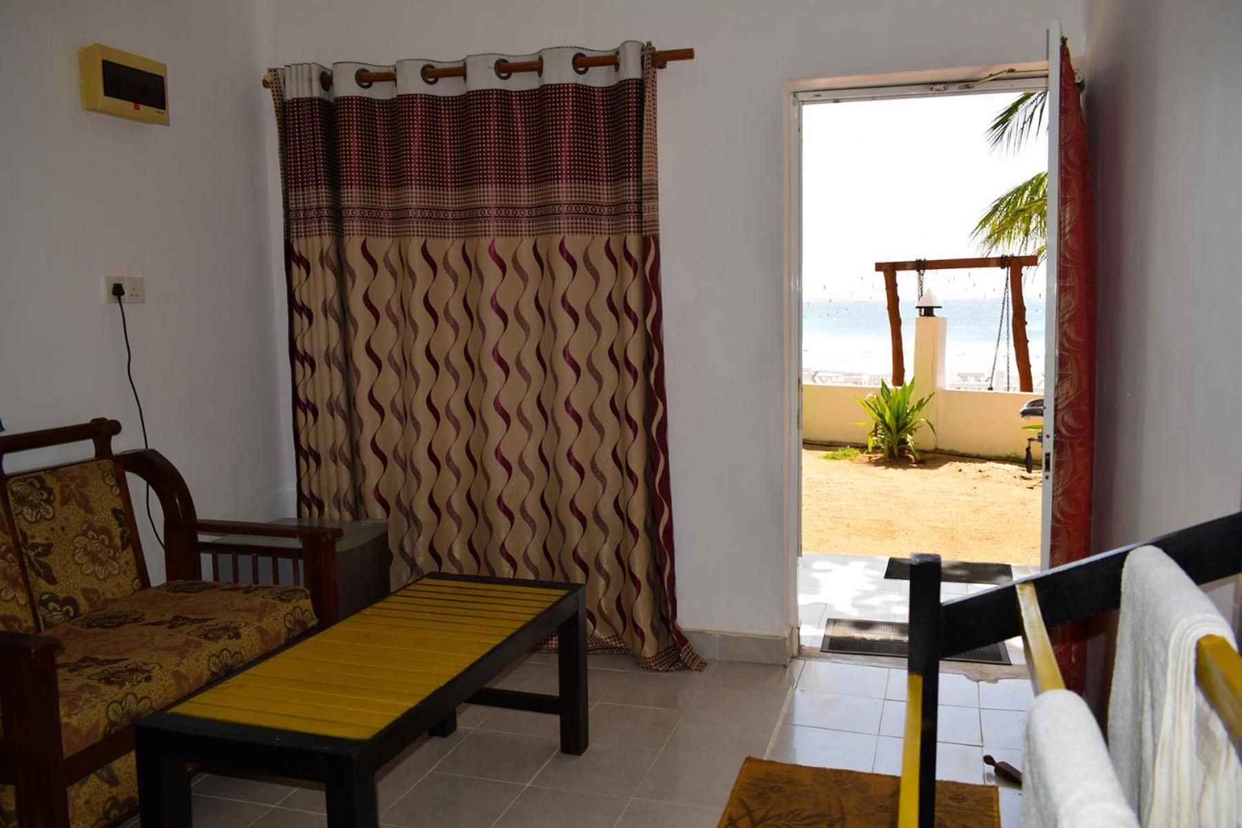Golden Beach Cottages تريكونامالاي المظهر الخارجي الصورة